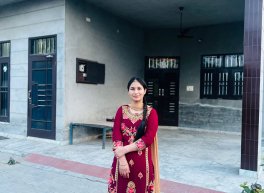 Harman kaur, 22 years old, Woman