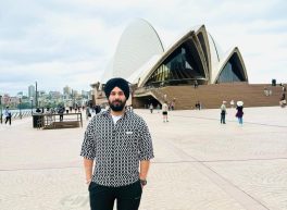 S singh, 30 years old, Woman